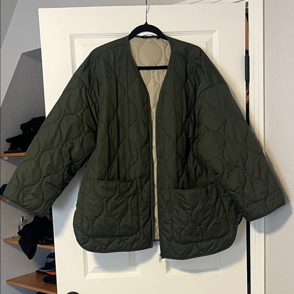 Zara Jackets & Blazers - Zara Green Quilted Outerwear